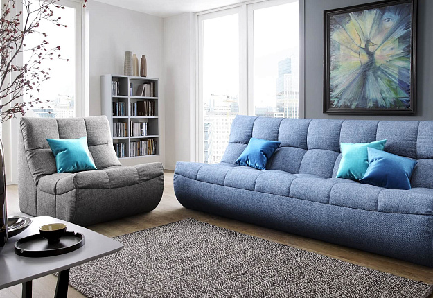 Трехместный диван ДеИтали с подушками в гостиную от Gliver